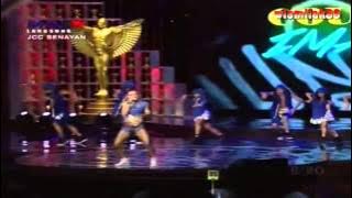 AGNEZ MO AGNES MONICA   COKE BOTTLE   Panasonic Gobel Awards PGA 2014