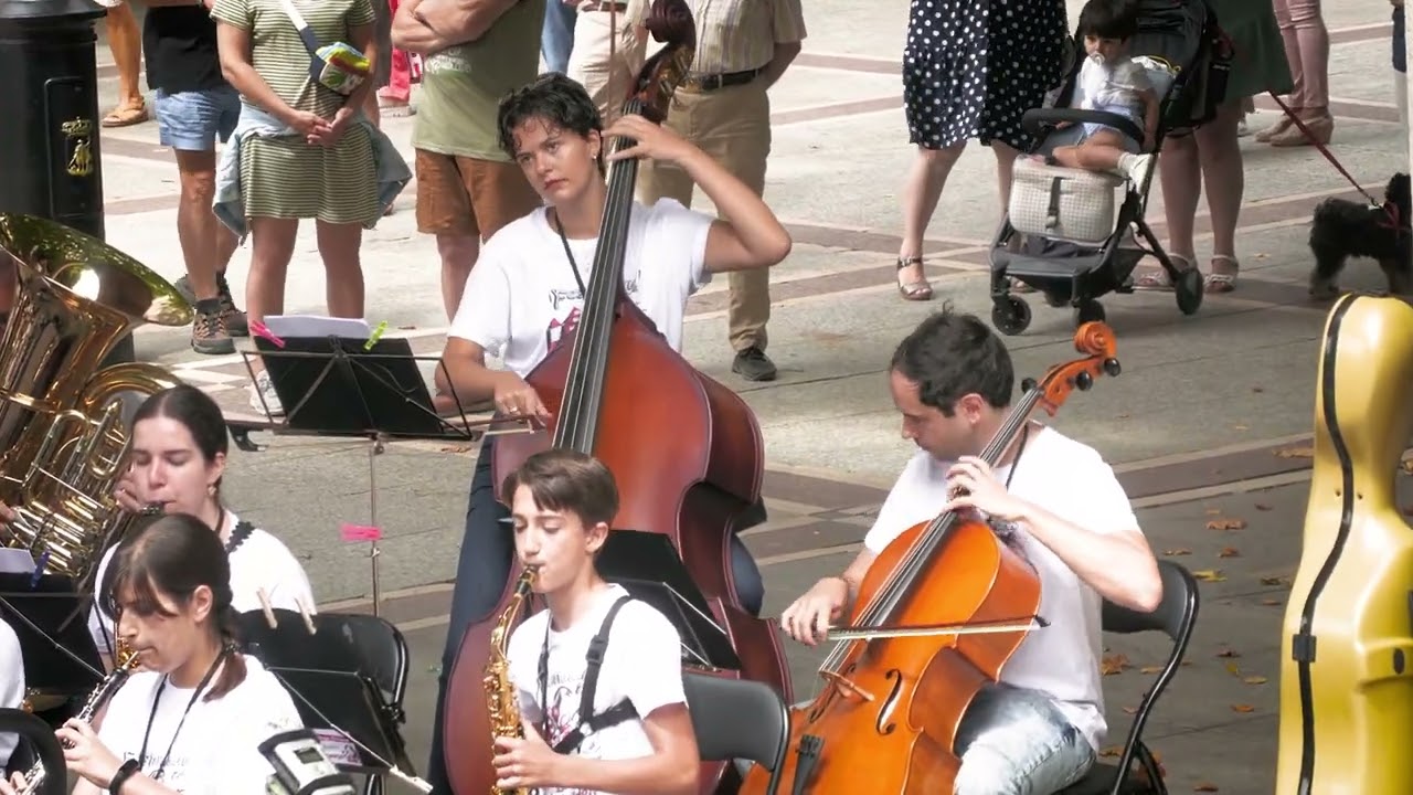 HAPPY - Pharrell Williams arr. Michael Sweeney