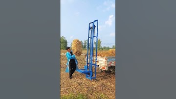Square straw bale loading tool Bale loader and bale lifter 24V battery driven loading tool.