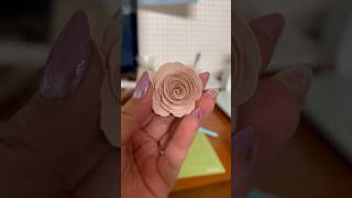 #rolledpaperflower #diycricutcrafts #cardstockcrafts #diygifts #giftsforher