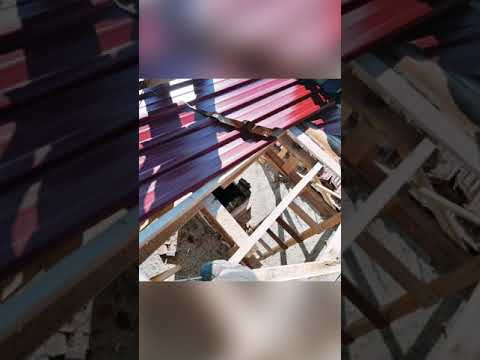 Video: Özel Bir Evde Balkon (71 Fotoğraf): çatının Altında Güzel Kapalı Ve Açık, Verandanın üzerindeki Ahşap Bir Evde Balkonun Bir Uzantısı