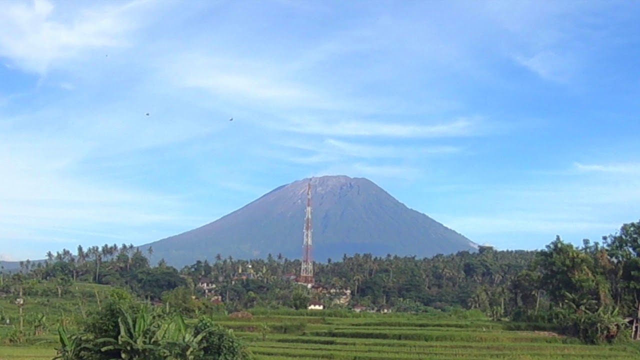  Gunung Agung  Snapshot 18 February 2021 YouTube