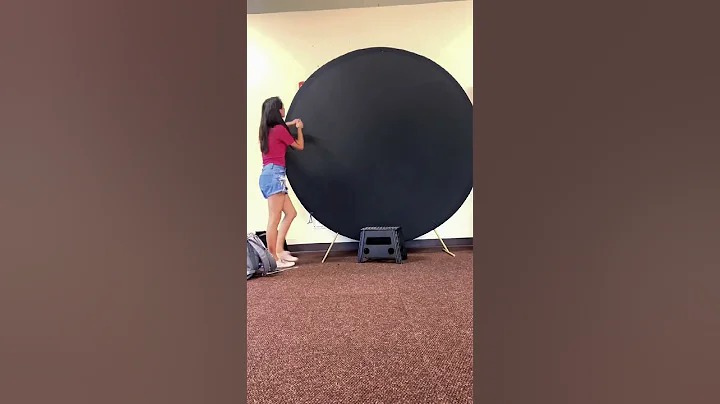 How to attach balloon garland to the fabric backdrop covers #balloons #howtoattach #balloon #party