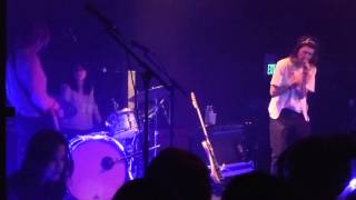 Warpaint - Biggy (Cafe Club Fais Do-Do, Los Angeles CA 2/28/15)