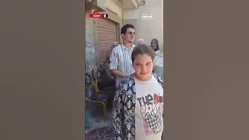 عملوله صوان قدام البيت الشرقية كلها فرحانة بالأول على الجمهورية دبلومات فنية زراعية 