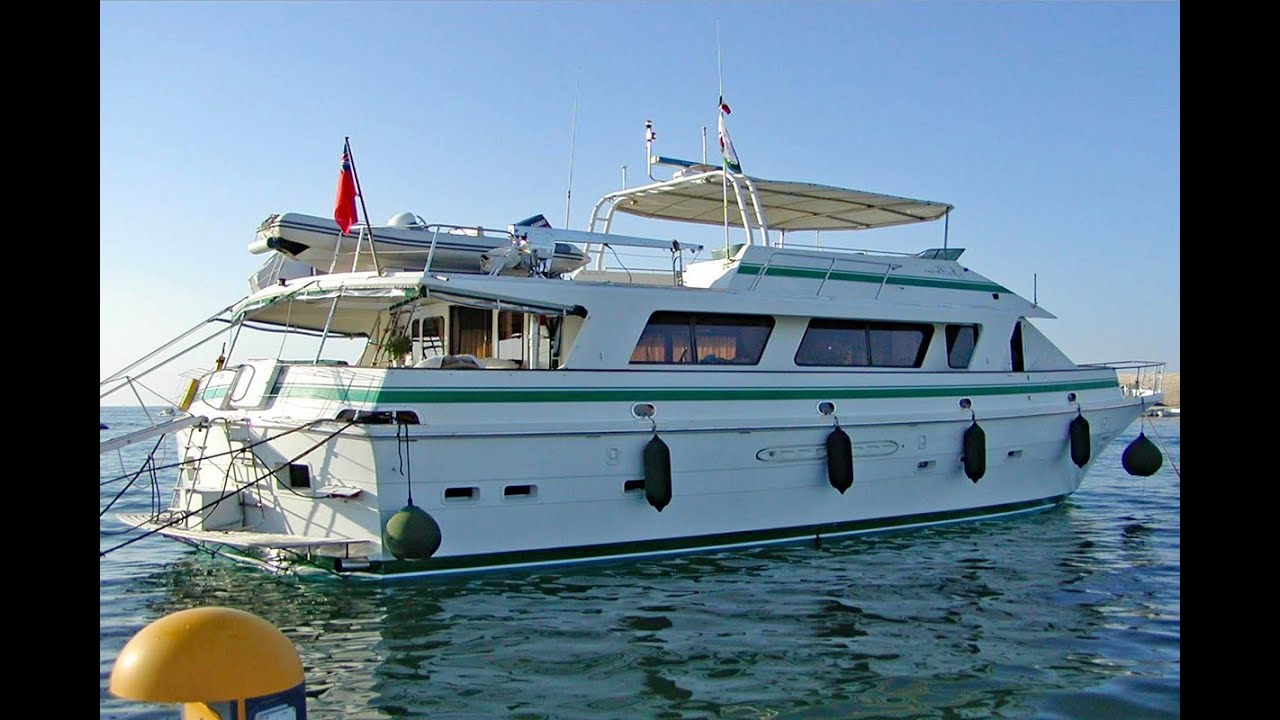 ⁣Trader 65 motor yacht