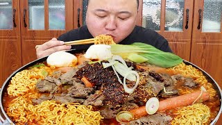 10kg beef  5 noodle packs; A Qiang's spicy beef noodle mukbang w/ extras | [Cram A Qiang]