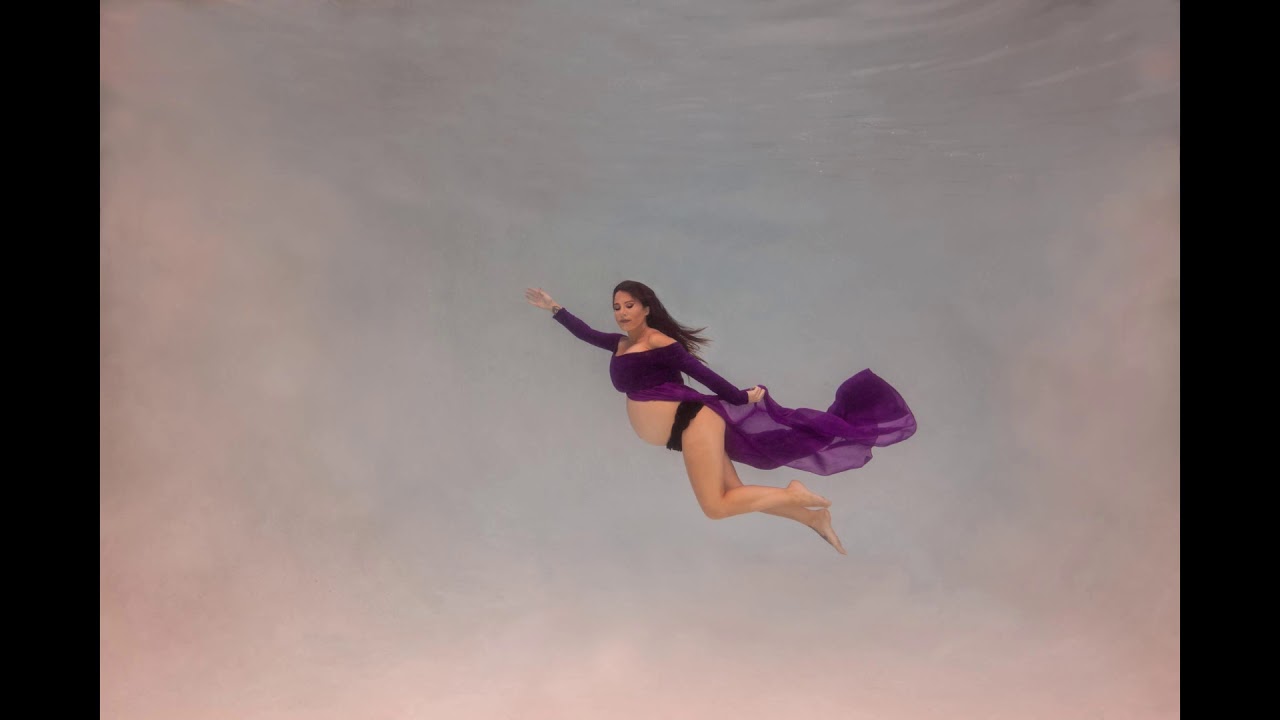 Underwater Maternity Photography