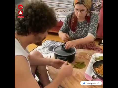 Beaten By Momکتک خوردن از دست مامان