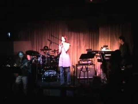 Somewhere Over The Rainbow (Noella Choi Live with ...