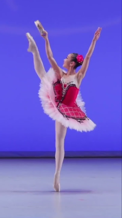 Yua Sato nails La Esmeralda Finale!