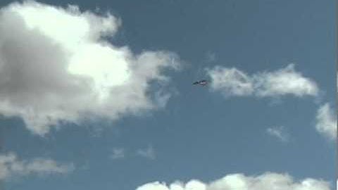 DO IT IN THE WIND - RC Airplane