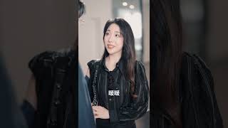 離婚後她發現自己懷上了總裁孩子，5年後她為了給兒子治病爬上總裁的床，絕嗣總裁發現自己當爸爸了，得知真相後瘋狂追妻求復婚！💕#萌宝来袭总裁夫人别想逃#短劇#萌寶#好劇推薦