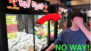 I WON MONEY AT THE CLAW MACHINE WITH MY EYES CLOSED!!!!