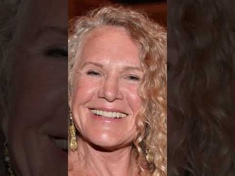 Video: Christy Walton Net Worth