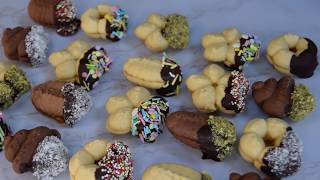 Petit Fours بيتيفور العيد بمكون سحري