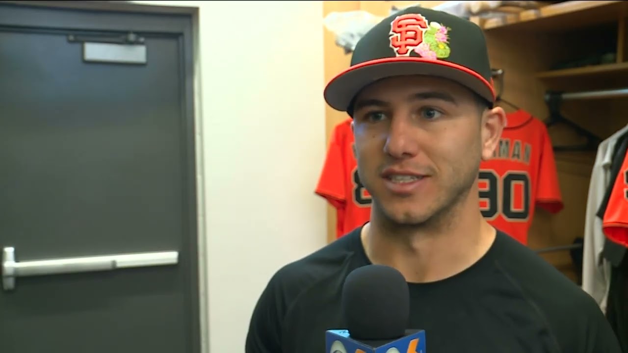 Sean Robertson live sportscasts from VCU's Siegel Center