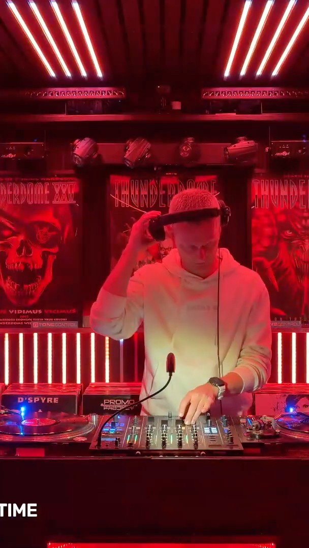 Tommyknocker - Showtime X Art Of Fighters - Redemption
