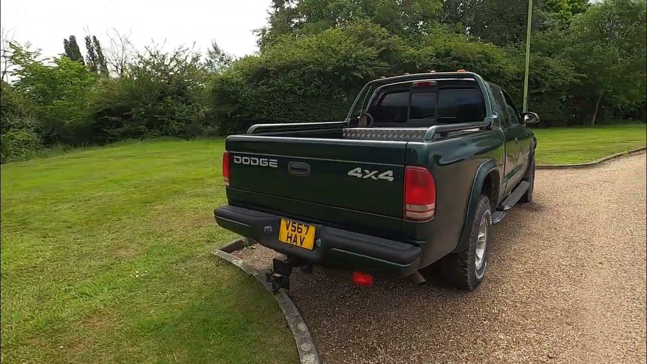 2000 Dodge Dakota 4.7 V8 Magnum - YouTube