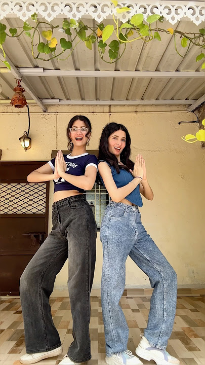 Waka waka! #youtubeshorts #dance #trending #song #love #shorts #shortvideo #viralvideo #viral #yt
