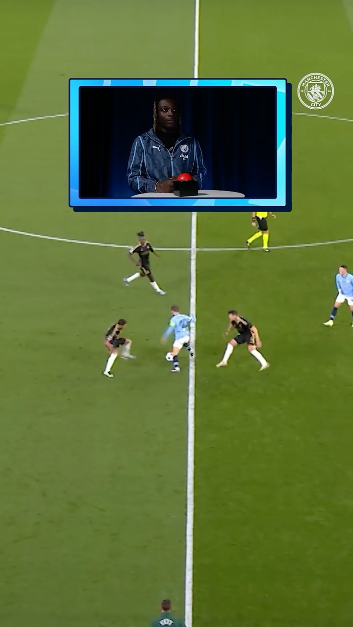 Doku RATES Georgi Kinkladze dribbles! #football #shorts #jeremydoku #mancity