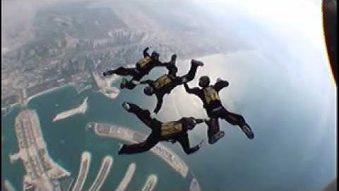 Dubai International Parachuting Championship & Gulf Cup 2011: FS4-Way-Open: Belgium Hyabusa Rnd 7