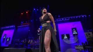 Fantasia Performs 'When I See You' at Steve Harvey's Neighboorhood Awards