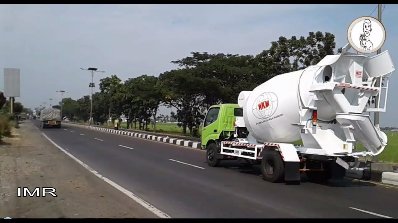  Truk  Molen  HINO tangki pertamina tronton HINO panjang 