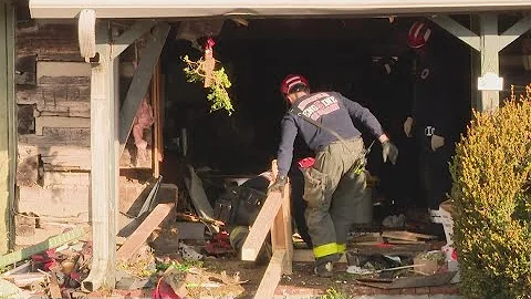Car drives into house off Pendleton Pike in Lawrence