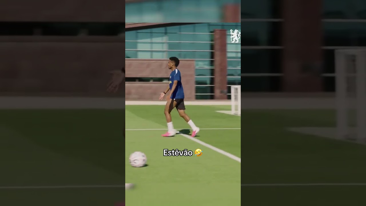 Estêvão hit the ball so hard that it popped after hitting the back goal post 😂 (via chelseafc/TT)