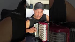 Dos canciones vallenatas para dedicarla el día de las madres.¿Sabes como se llaman?