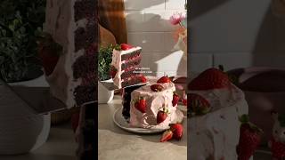 strawberry  chocolate  cake ??? newsong ytshorts youtubeshorts shortvideo shorts