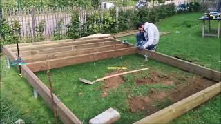 Comment fabriquer un plancher pour abri de jardin ? - Cerisier