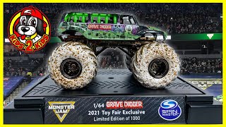GIVEAWAY Monster Jam Toys Treasure Hunt Adventure! (Grave Digger Ride Truck 2021 Toy Fair Exclusive)