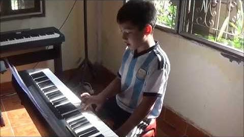 Charles Plays Bubble Bobble Theme (On The Piano)