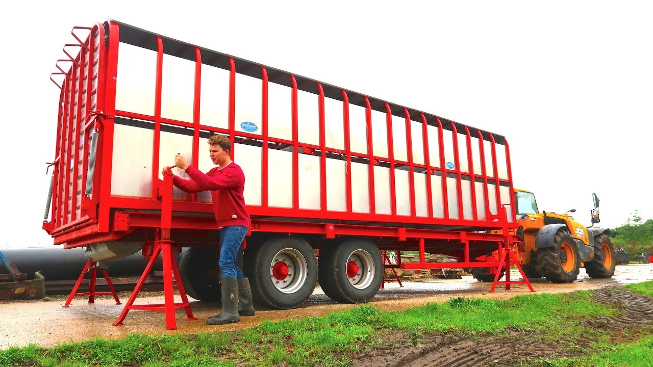 BUILDING THE TRAILER...CONVERTING INTO LIVESTOCK MODE!