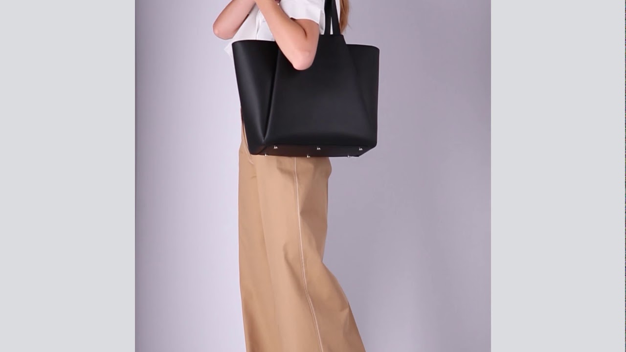 New Pyramid Bag in black