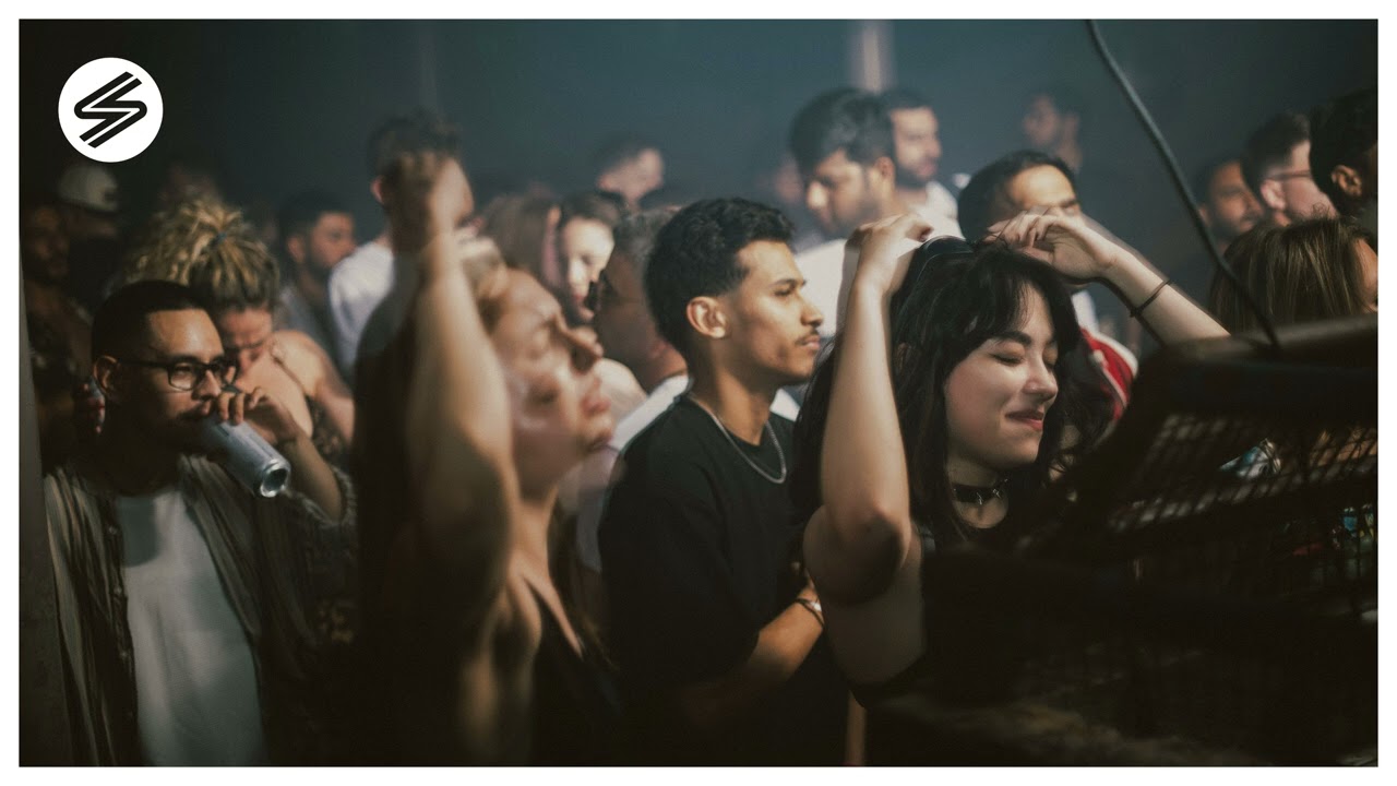 Classic Progressive House Mix by Emi Tazz | 3rd Avenue