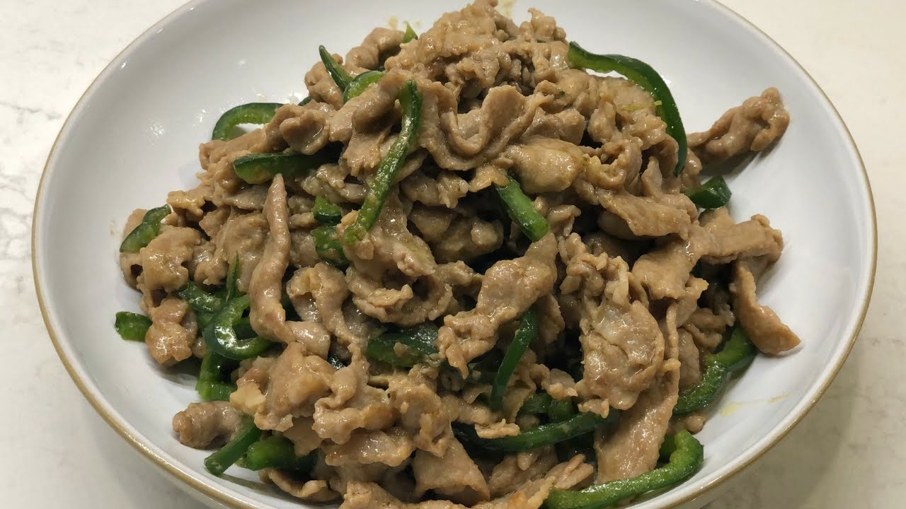 Stir-Fried Pork & Poblano Pepper (青椒小炒肉) | The Chinese Cuisine