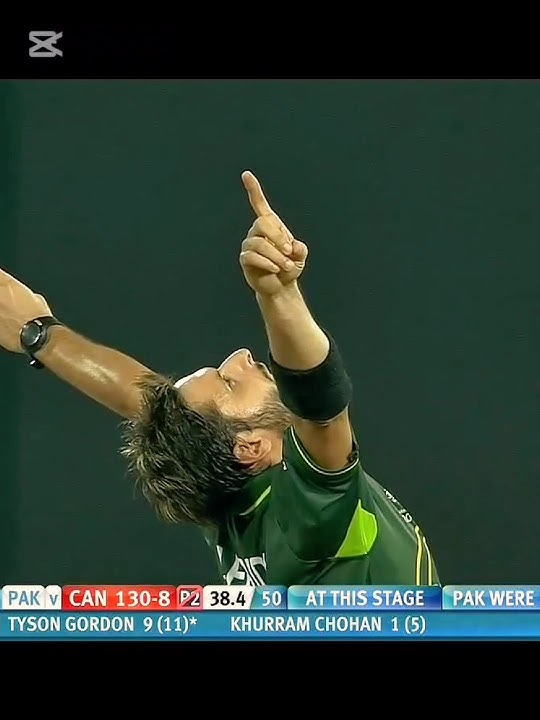 Shahid Afridi bowling | Shahid Afridi batting | #shahidafridi #shorts #shortsviral #shortsfeed