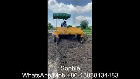 Small Poultry Manure Moving Diesel Type Organic Fertilizer Making Machine Compost Turner