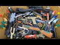 Airsoft Alpha BLE-001 Guns, Toy Combat Weapons, Lion Head Uzi, Karambit Knives And American Knives