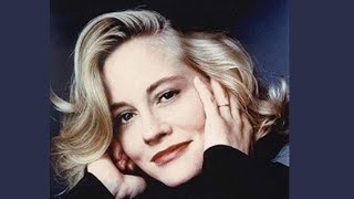 13 Sexy Photos of Cybill Shepherd