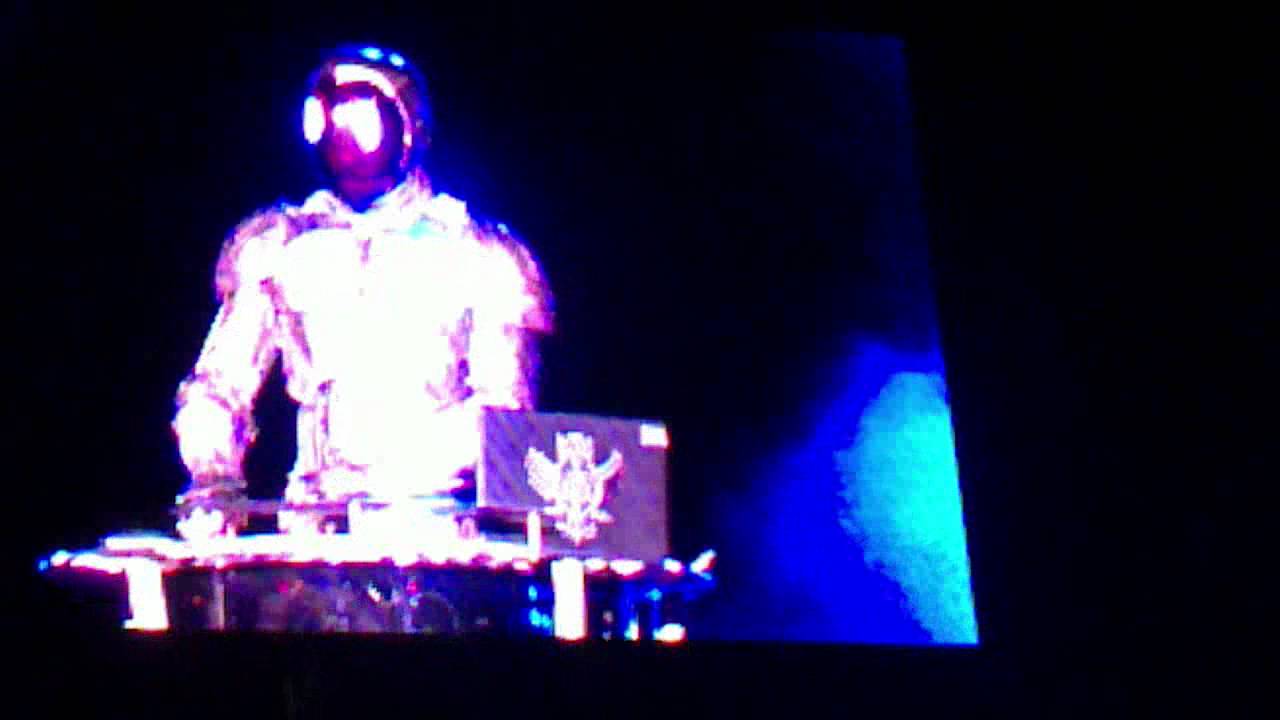 black eyed peas, madrid concert .MP4 YouTube