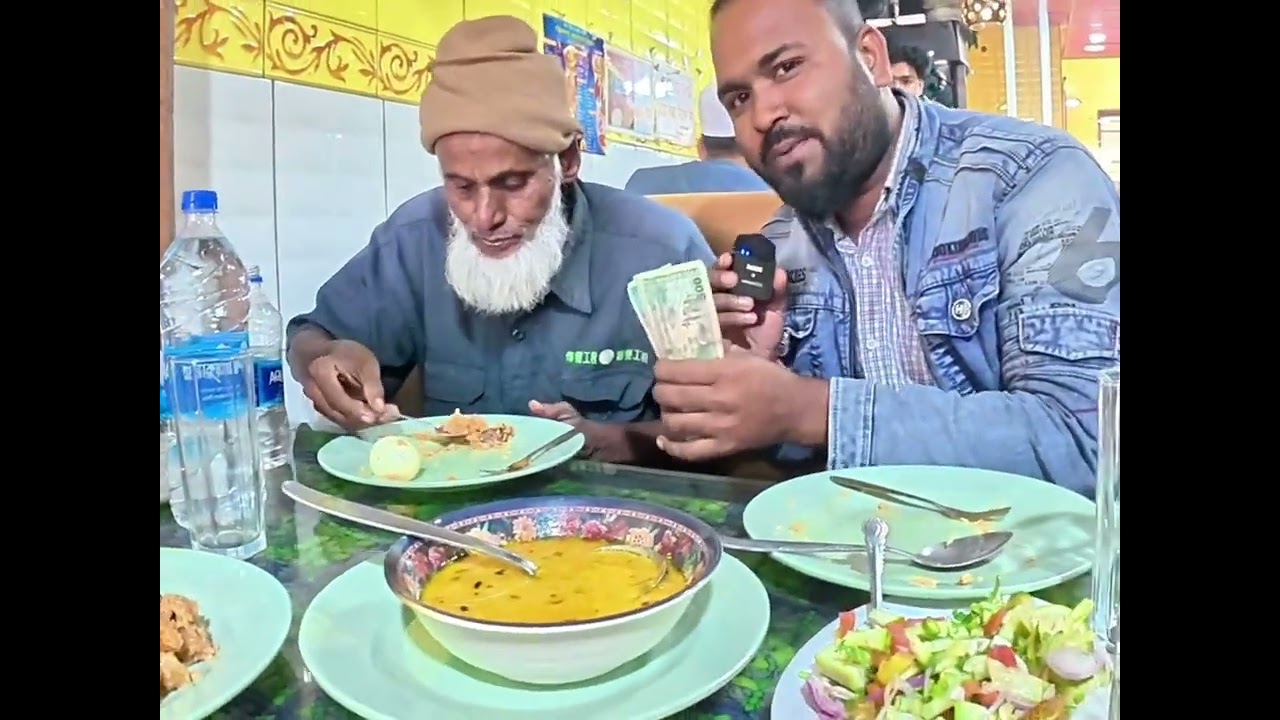 দেখা যাক চাচা কত ফিট গাড়ি খাইতে পারে।