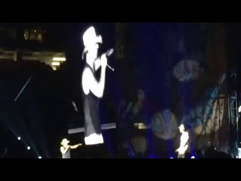 Kenny Chesney Live