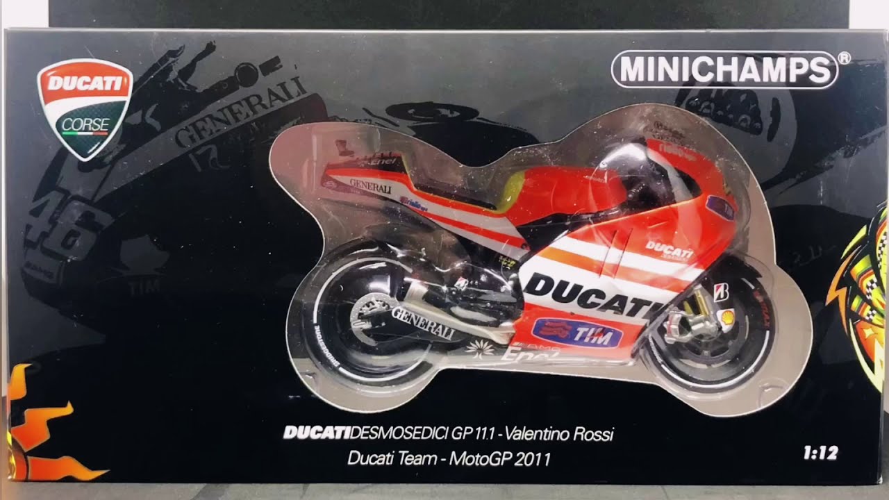 MiniChamps - 1:12 - Ducati Motogp Team 2011 - Valentino Rossi