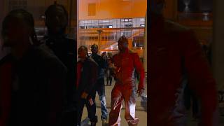 Turisti - Liike On Lääke Ulkona Tänä Yönä 0000