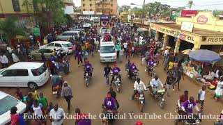 Mc Kacheche live in Jinja town for Purple party ug