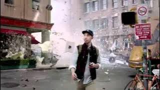 HTC Rezound™, the first phone with Beats Audio™ built in..wmv